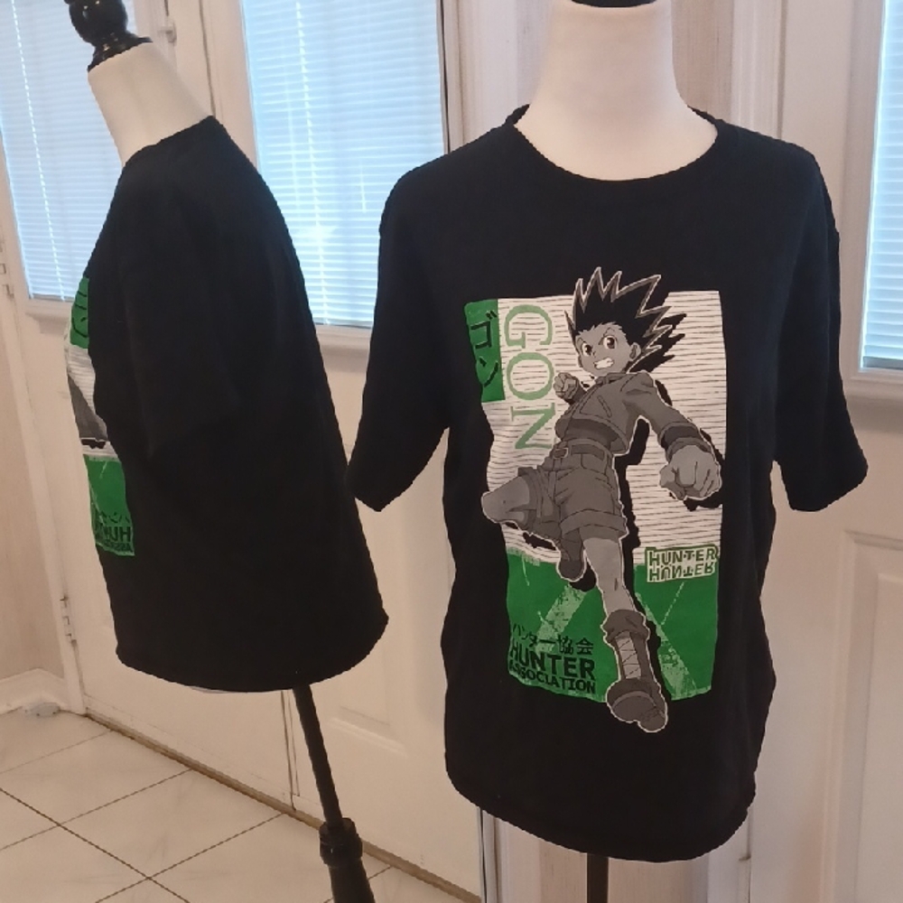 4/$80 Hunter X Hunter Black and Green Graphic Tee - Size XS